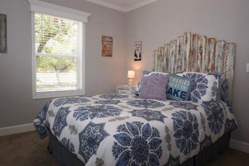 Clear Creek Lake House image 26