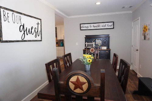 Clear Creek Lake House image 7