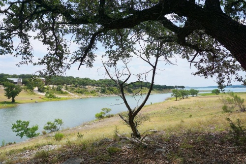 Clear Creek Lake House image 9